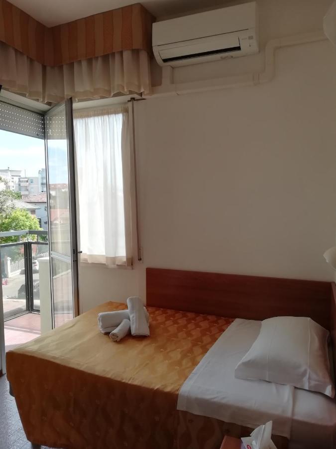 Hotel Goldene Rose Rimini Exteriér fotografie