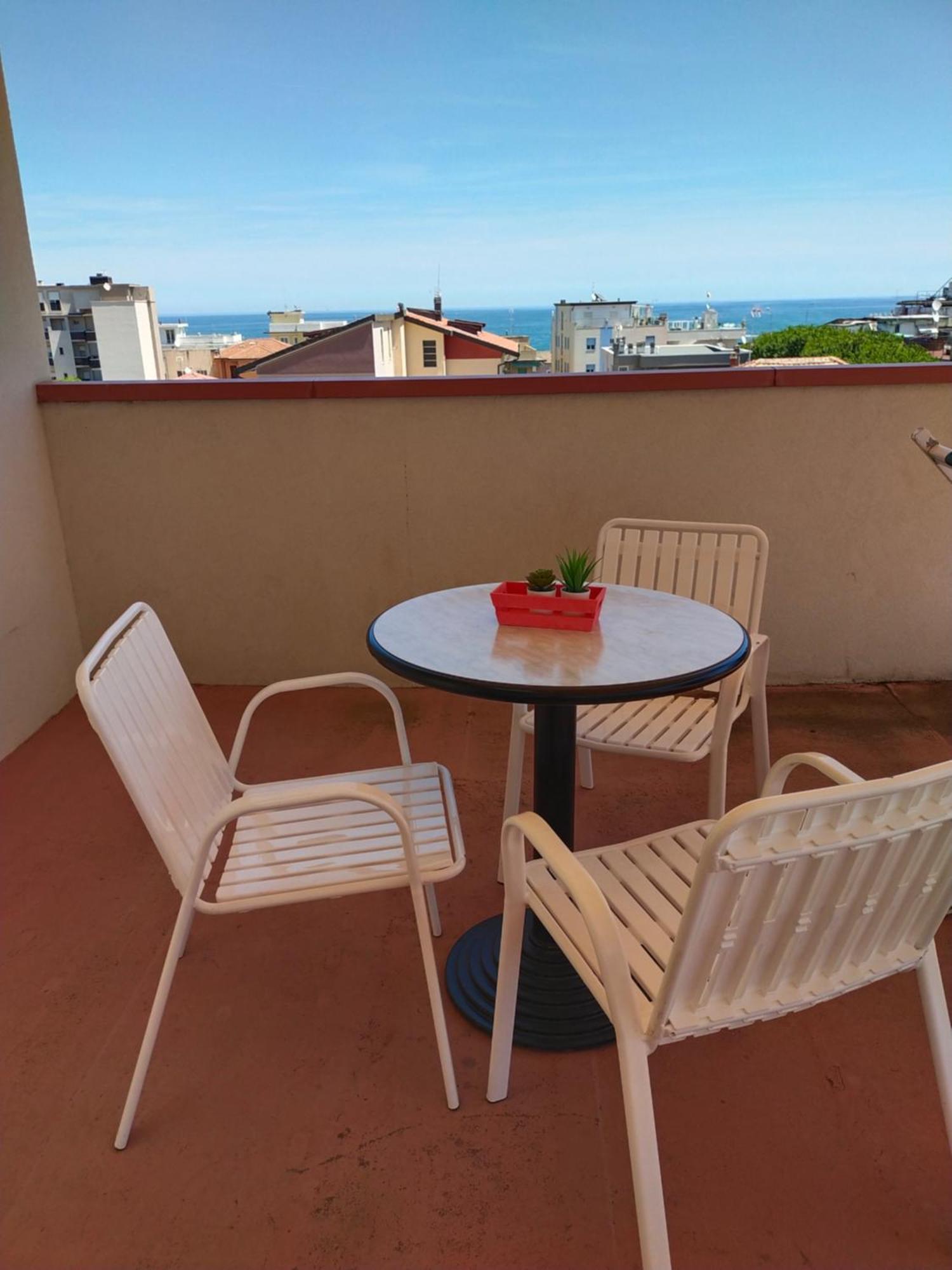 Hotel Goldene Rose Rimini Exteriér fotografie