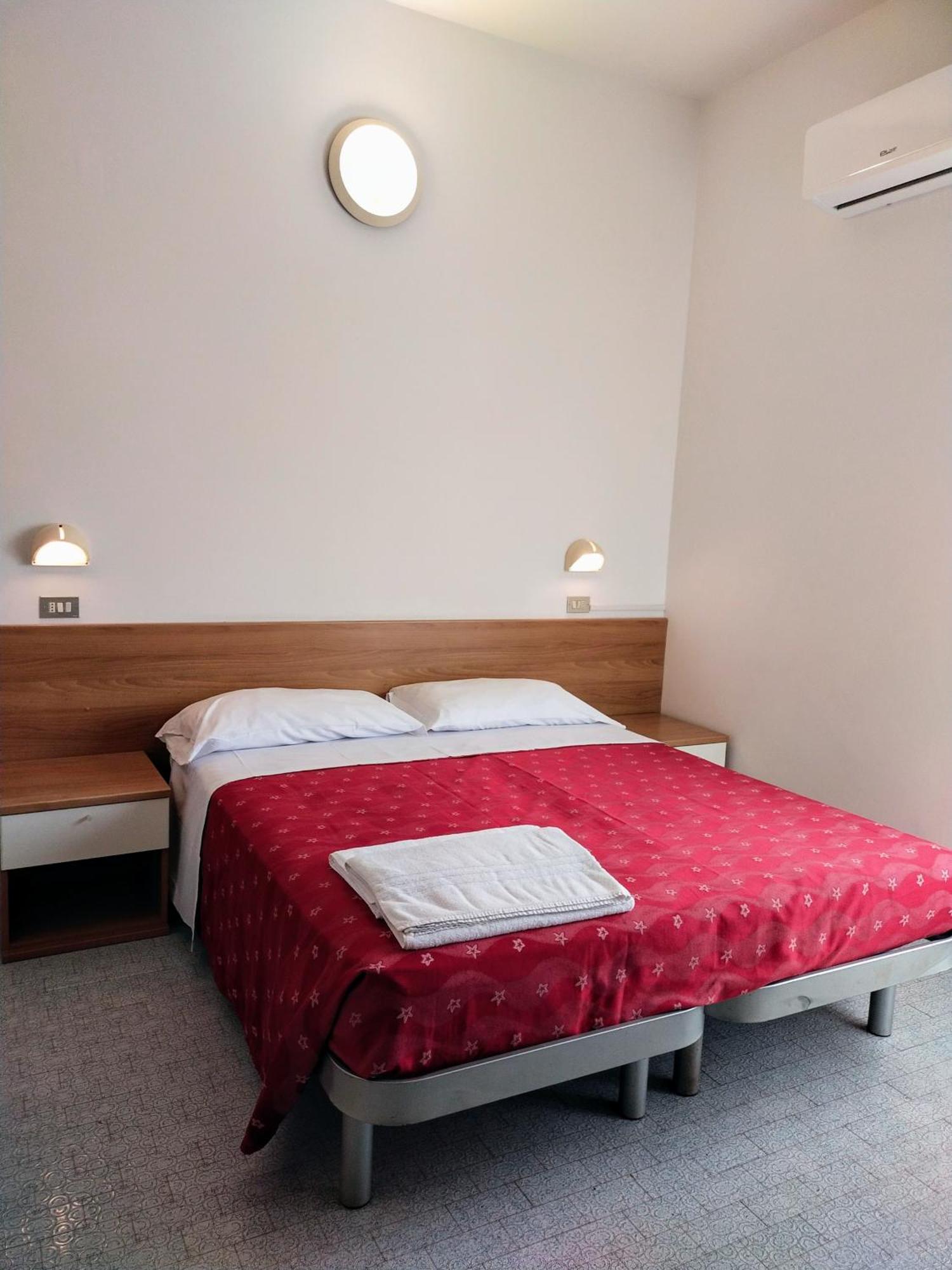 Hotel Goldene Rose Rimini Exteriér fotografie