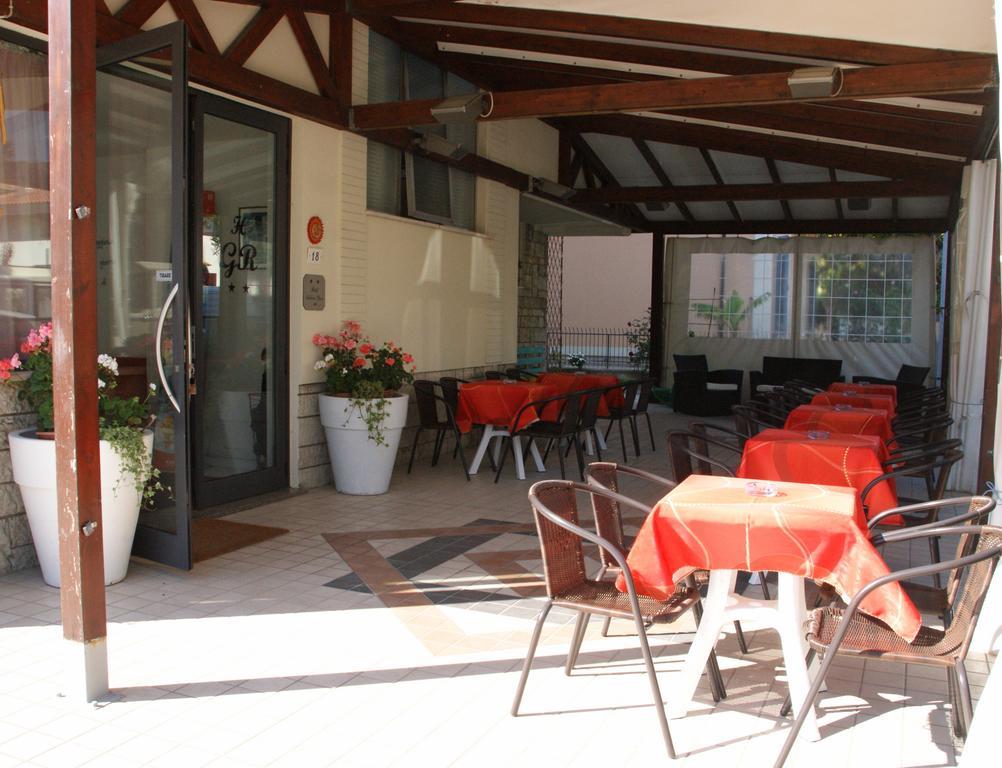 Hotel Goldene Rose Rimini Exteriér fotografie
