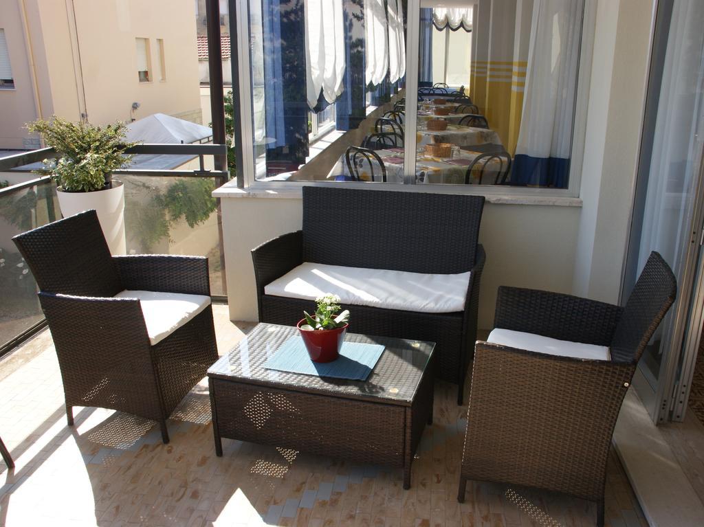 Hotel Goldene Rose Rimini Exteriér fotografie