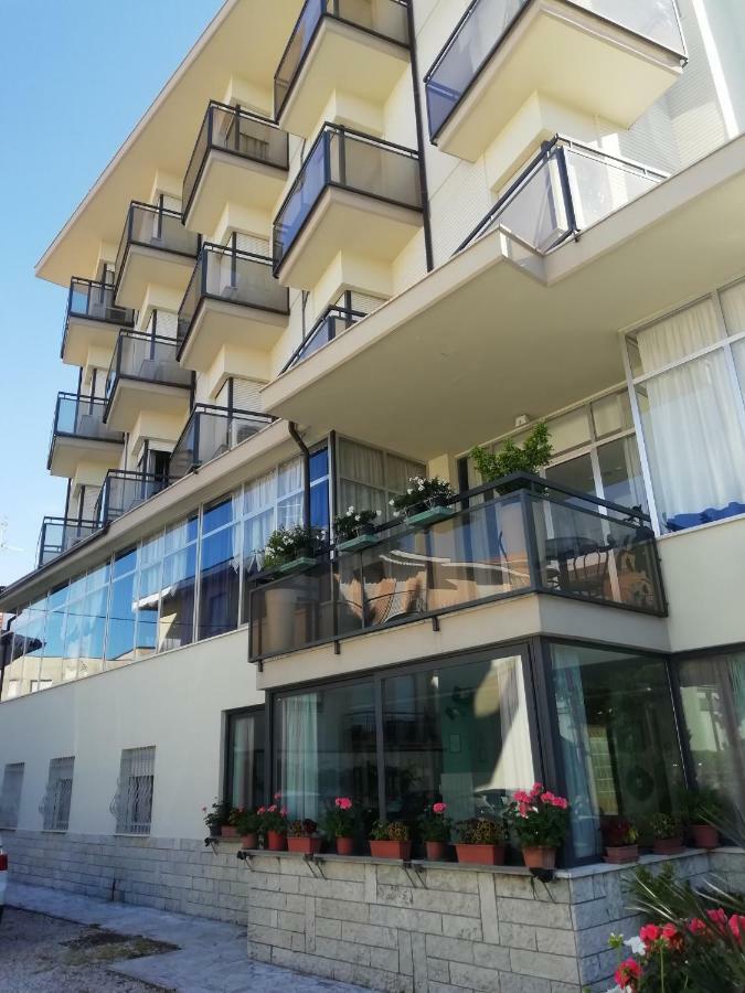 Hotel Goldene Rose Rimini Exteriér fotografie